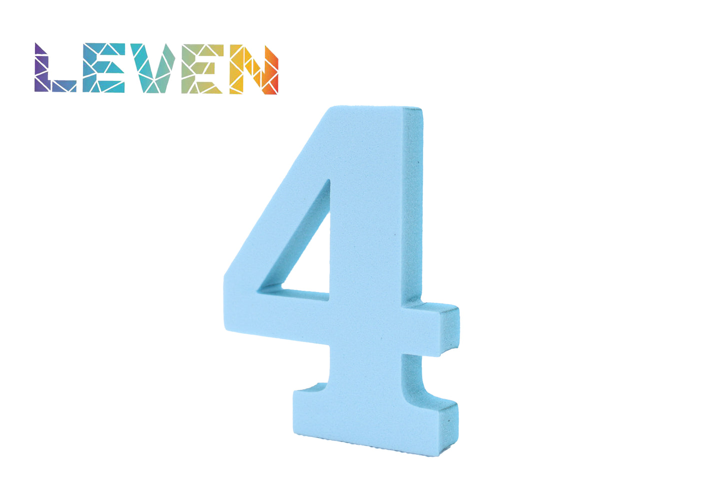 Letras decorativas 7.5cm Celeste 4