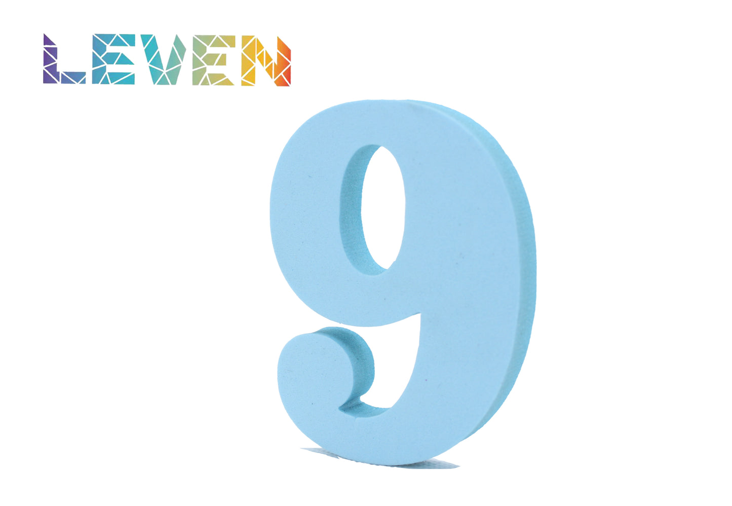 Letras decorativas 7.5cm Celeste 9