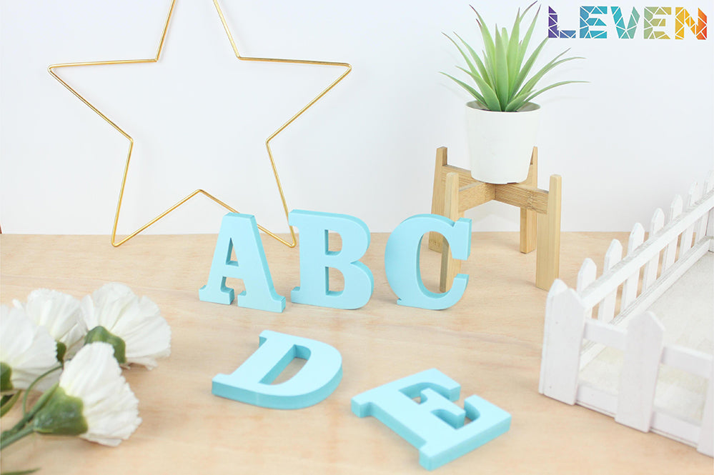 Marco personalizado Cumpleaños scrabble Celeste