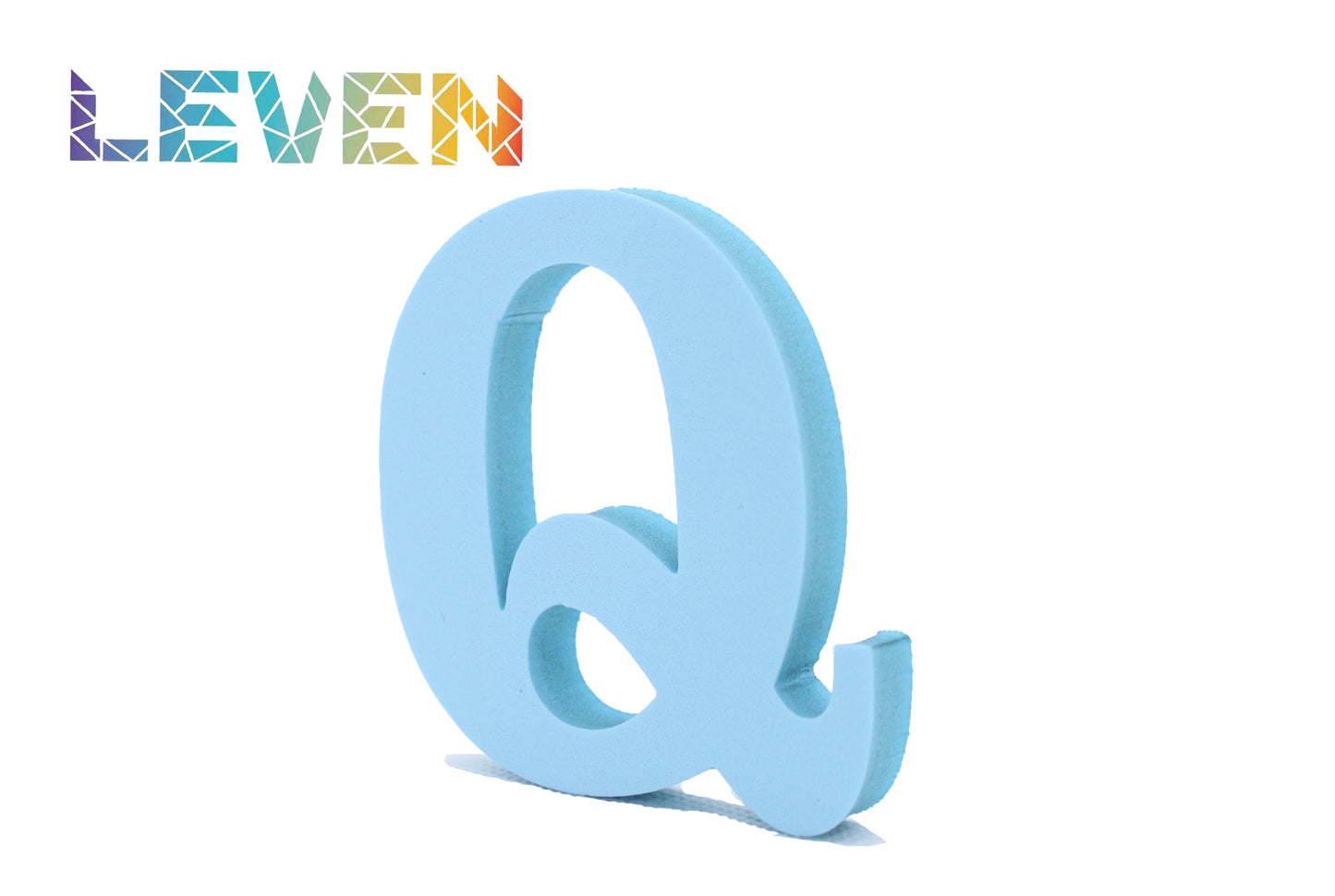 Letras decorativas 7.5cm Celeste Q