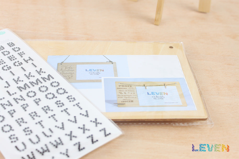 Marco Pequeños momentos Con pegatina de letras